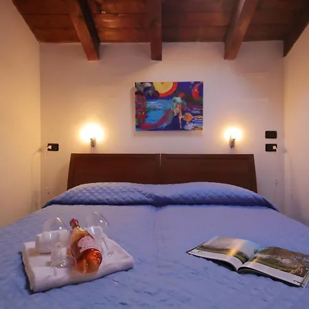 3-bedroom Lake View Camelia 40