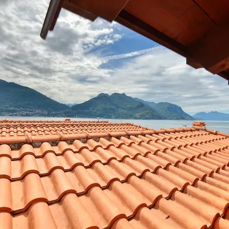 3-bedroom Lake View Camelia 40 San Siro (Lombardy)